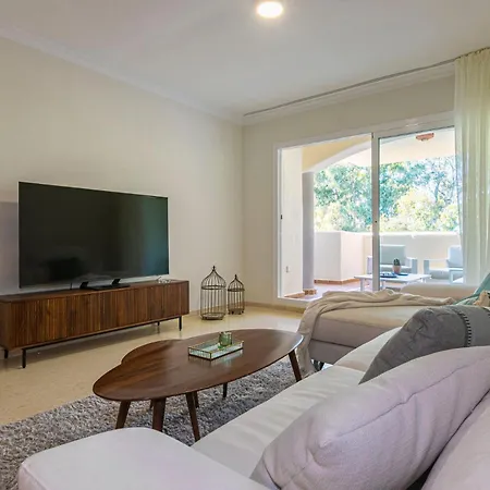 Hills By Bh Apartment *